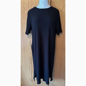 Forever 21 Black short sleeved dress